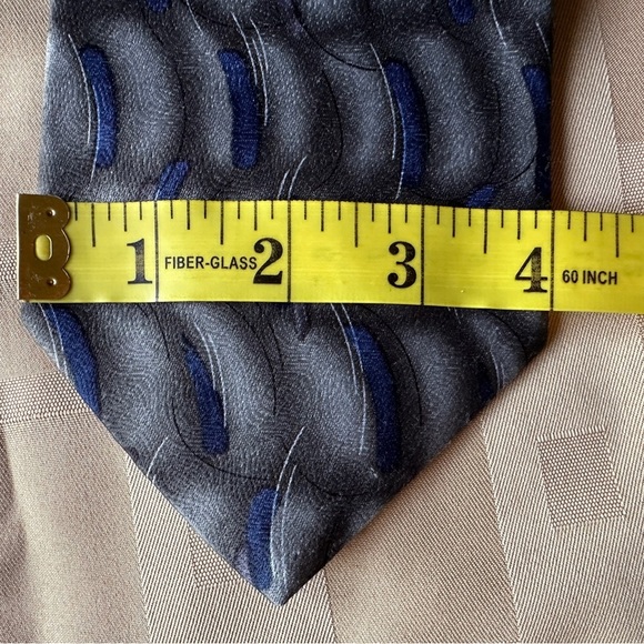 Elegant Towncraft Gray/Greenish and Blue Men's Tie - Picture 6 of 7